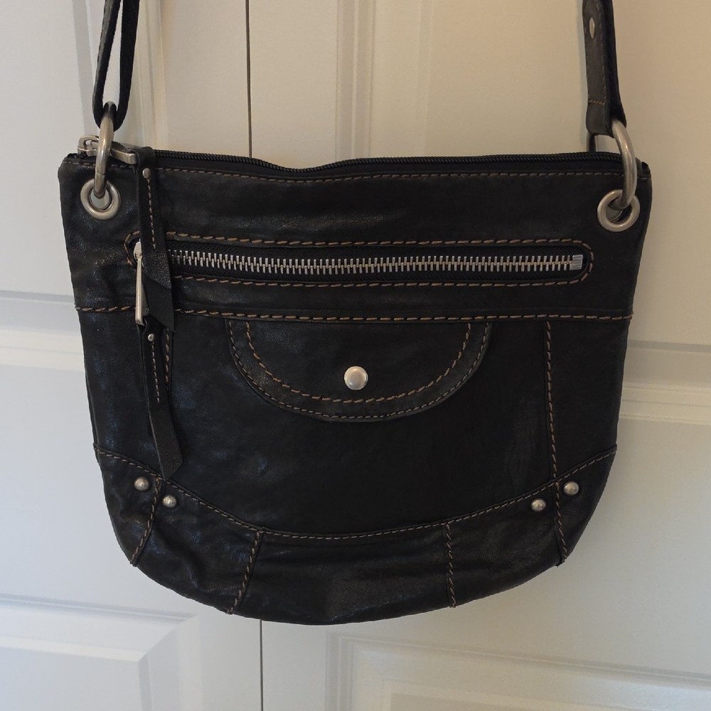 Vintage Fossil Black Leather Crossbody Bag with Contrast Stitching